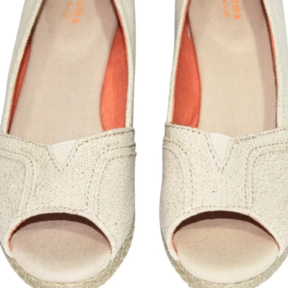 Sonoma Beige Wedge Sandals Size 8.5
